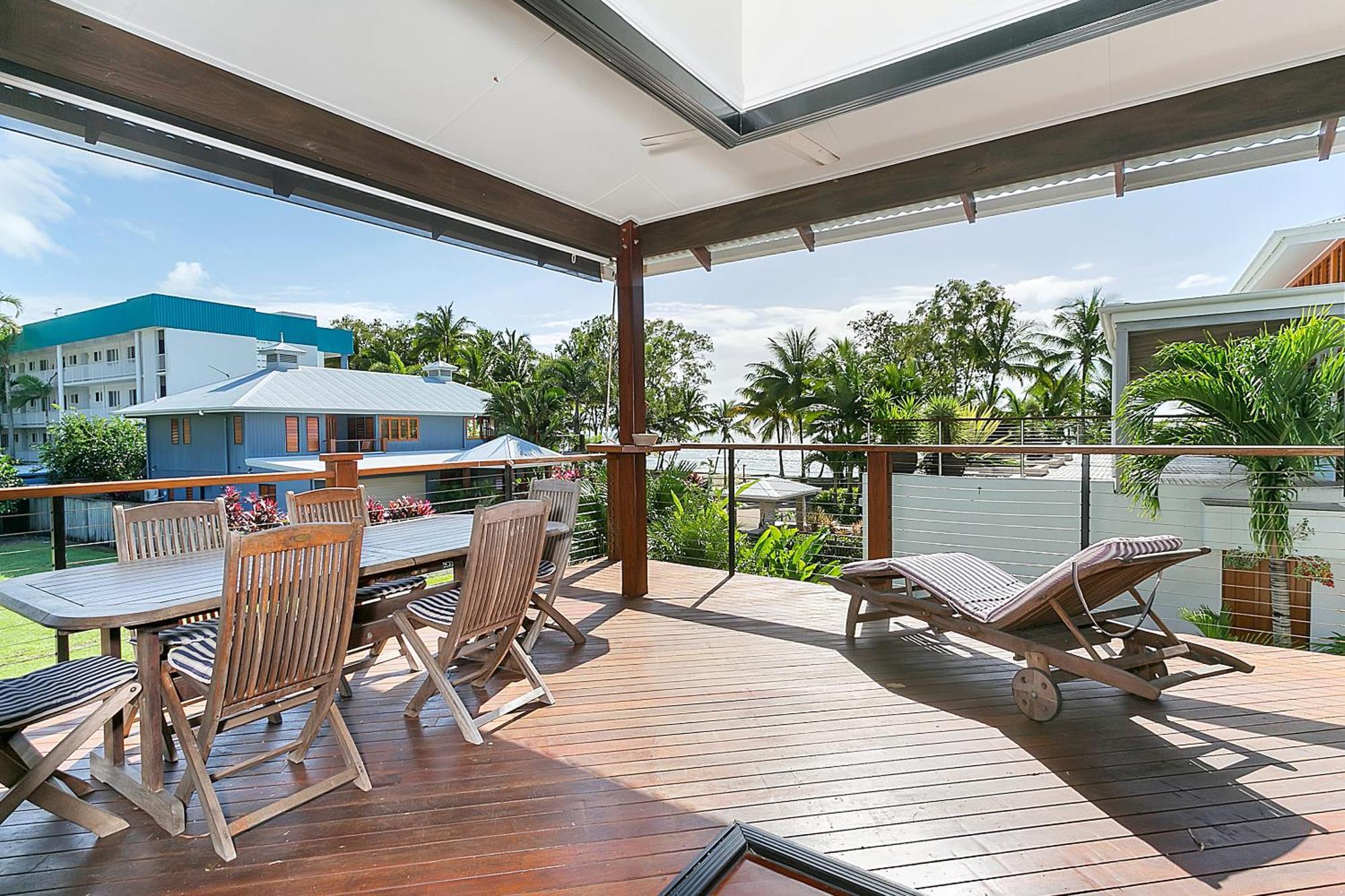 Clifton Beach Holiday Villas Room photo